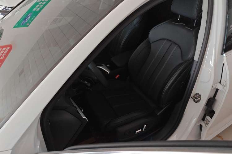 Used Audi A4L 2024 40 TFSI Fashion Dynamic Model Left Front Seat