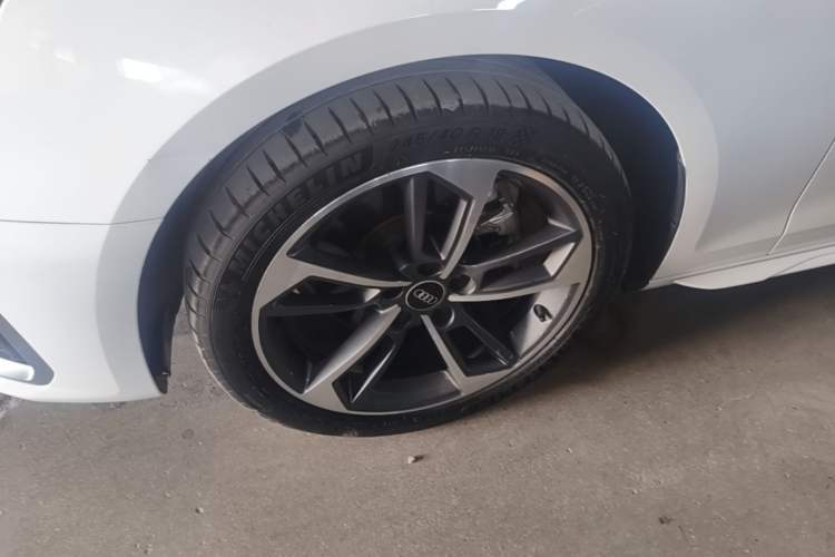 Used Audi A4L 2024 40 TFSI Fashion Dynamic Model Left Front Wheel Hub