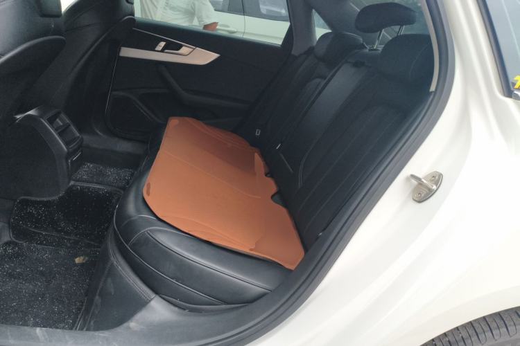 Used Audi A4L 2024 40 TFSI Fashion Dynamic Model Left Rear Seat