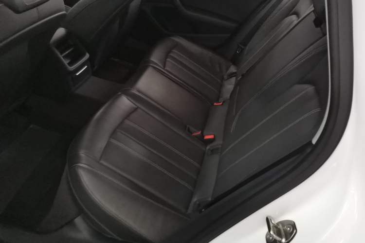 Used Audi A4L 2024 40 TFSI Fashion Dynamic Model Left Rear Seat