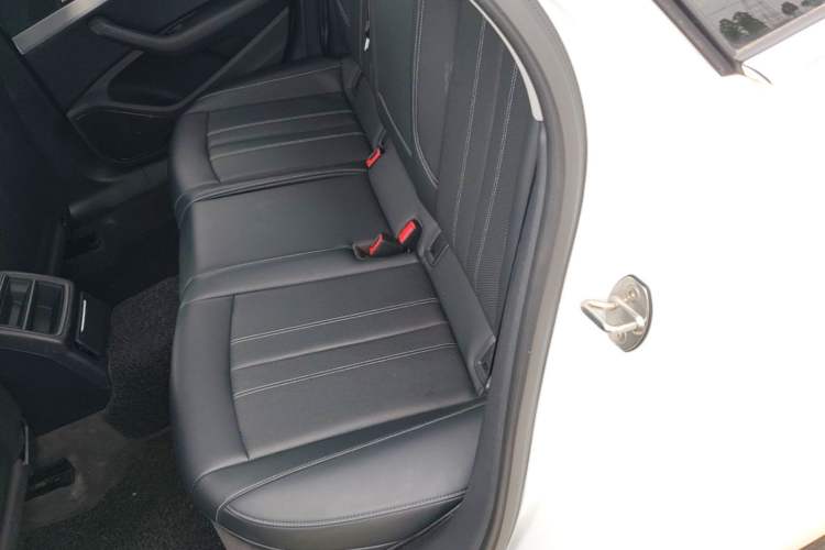 Used Audi A4L 2024 40 TFSI Fashion Dynamic Model Left Rear Seat