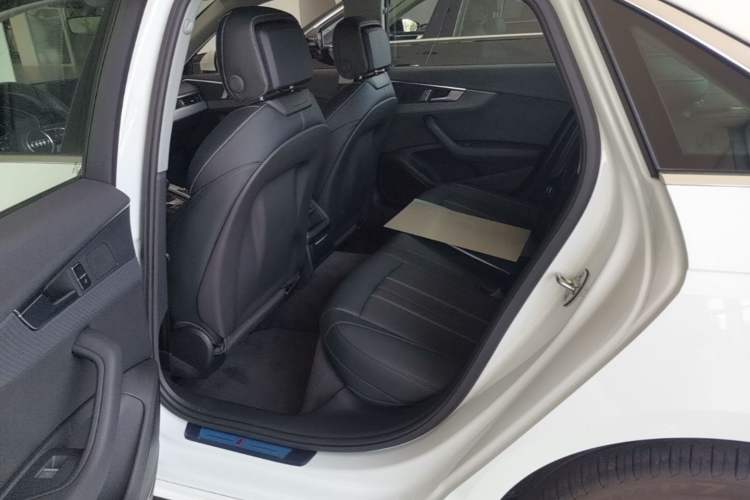 Used Audi A4L 2024 40 TFSI Fashion Dynamic Model Left Rear Seat