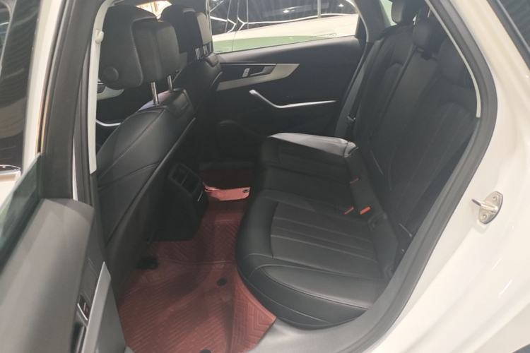 Used Audi A4L 2024 40 TFSI Fashion Dynamic Model Left Rear Seat