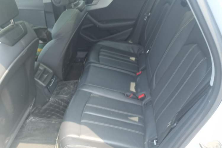 Used Audi A4L 2024 40 TFSI Fashion Dynamic Model Left Rear Seat