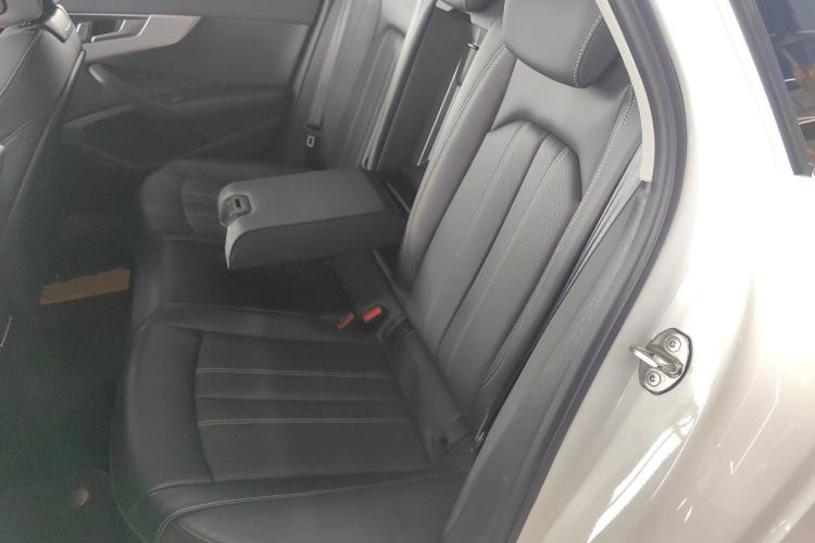 Used Audi A4L 2024 40 TFSI Fashion Dynamic Model Left Rear Seat
