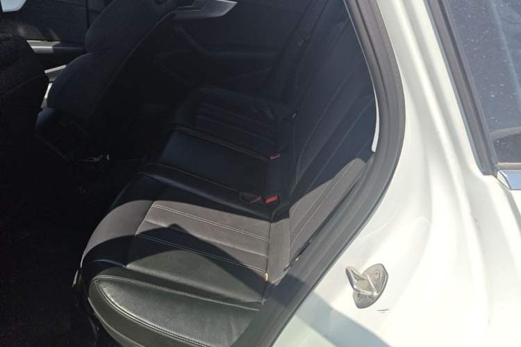 Used Audi A4L 2024 40 TFSI Fashion Dynamic Model Left Rear Seat