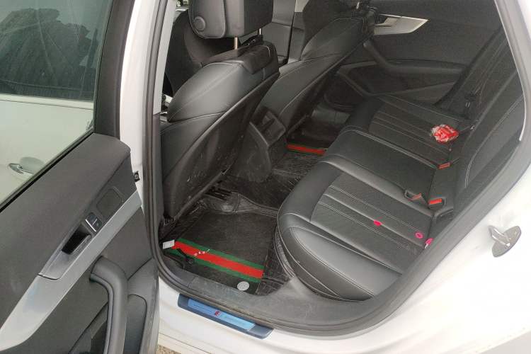 Used Audi A4L 2024 40 TFSI Fashion Dynamic Model Left Rear Seat