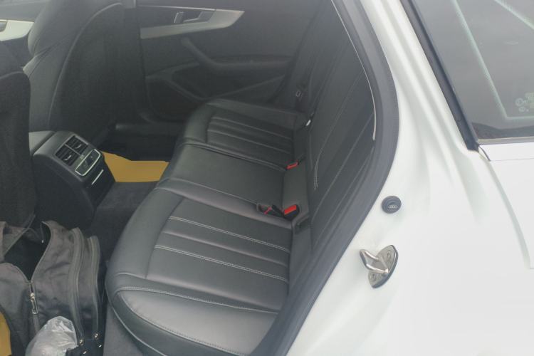 Used Audi A4L 2024 40 TFSI Fashion Dynamic Model Left Rear Seat