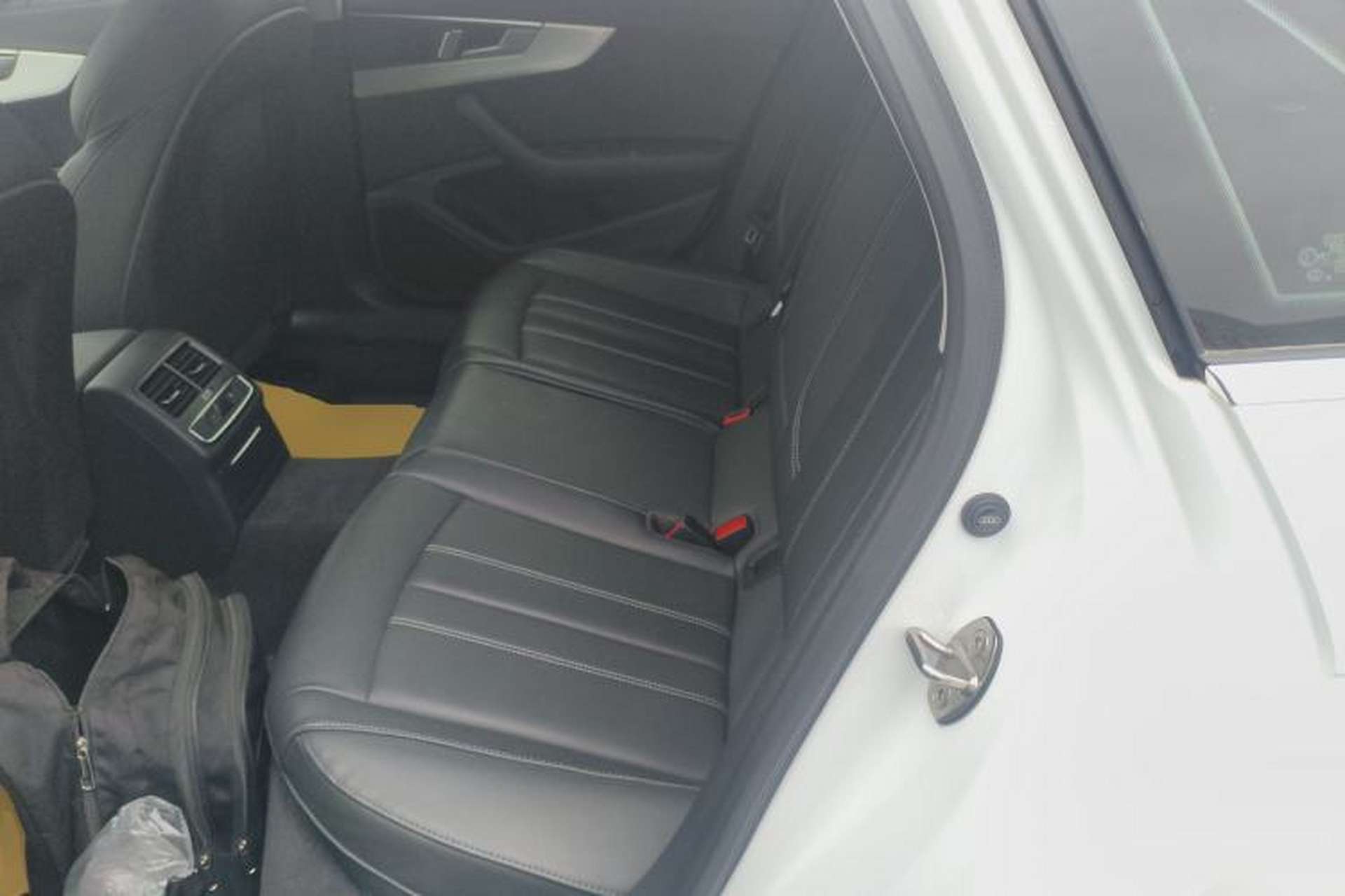 Used Audi A4L 2024 40 TFSI Fashion Dynamic Model Left Rear Seat