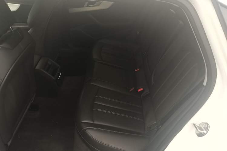 Used Audi A4L 2024 40 TFSI Fashion Dynamic Model Left Rear Seat