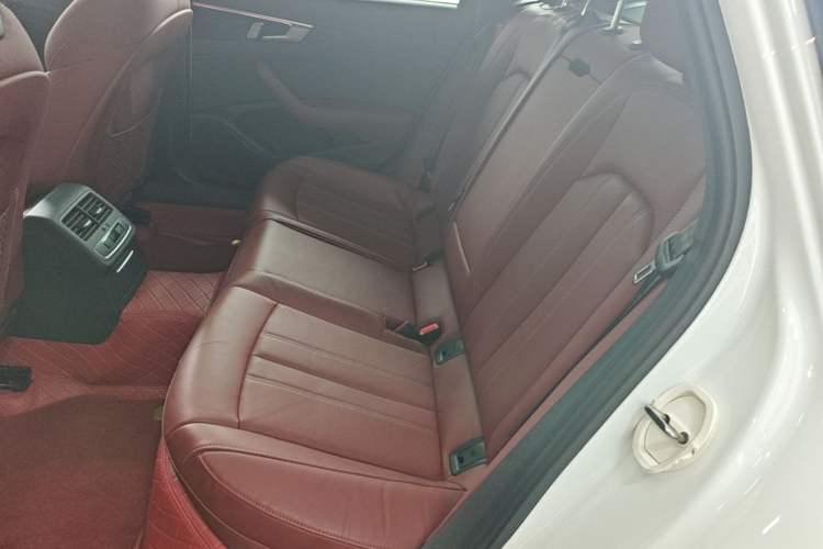 Used Audi A4L 2024 40 TFSI Luxury Dynamic Edition Left Rear Seat