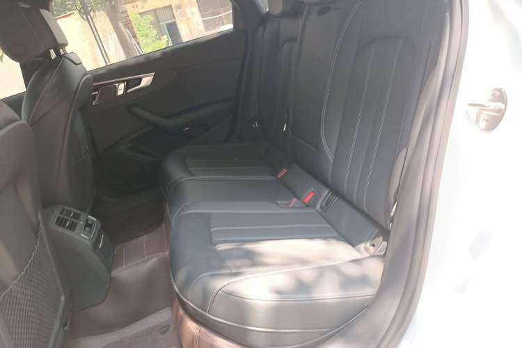 Used Audi A4L 2024 40 TFSI Luxury Dynamic Edition Left Rear Seat