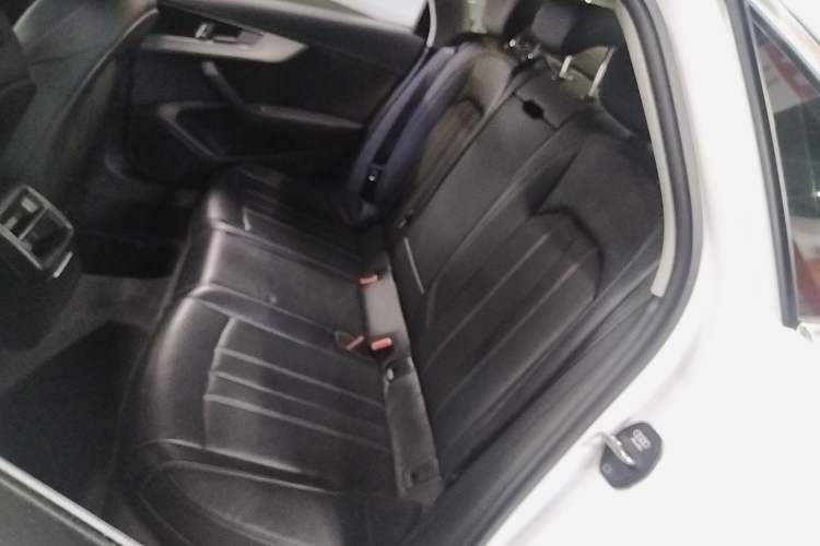 Used Audi A4L 2024 40 TFSI Fashion Dynamic Model Left Rear Seat