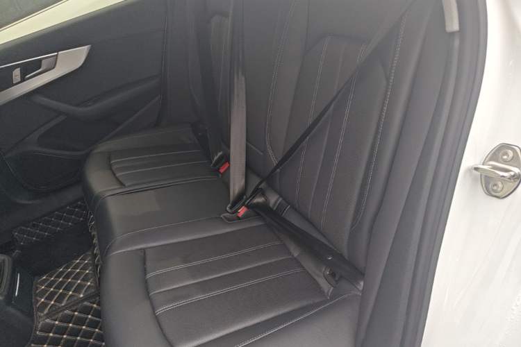 Used Audi A4L 2024 40 TFSI Fashion Dynamic Model Left Rear Seat
