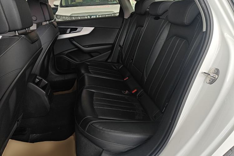 Used Audi A4L 2024 40 TFSI Fashion Dynamic Model Left Rear Seat