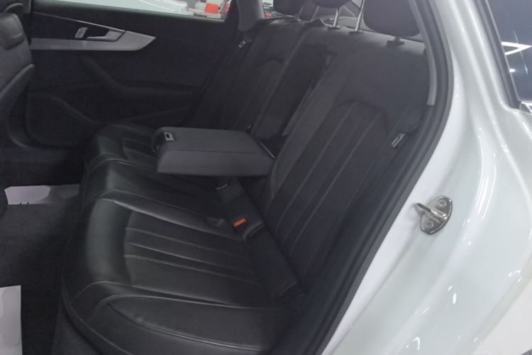 Used Audi A4L 2024 40 TFSI Fashion Dynamic Model Left Rear Seat