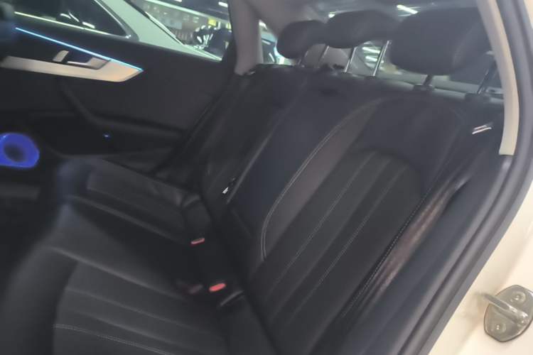 Used Audi A4L 2024 40 TFSI Fashion Dynamic Model Left Rear Seat