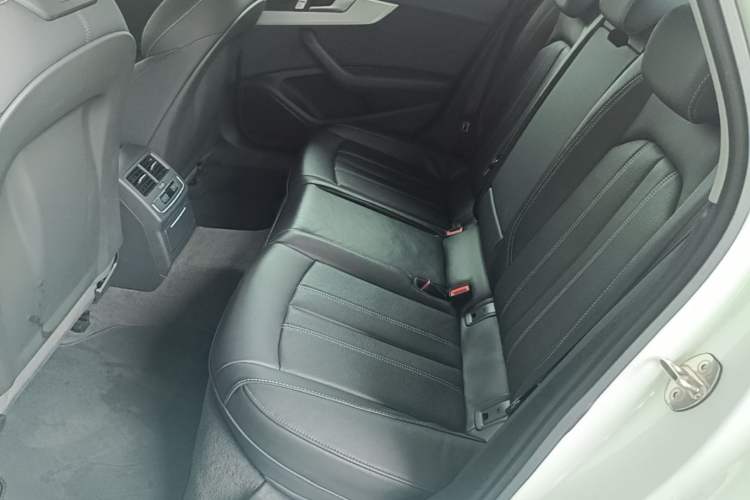 Used Audi A4L 2024 40 TFSI Fashion Dynamic Model Left Rear Seat