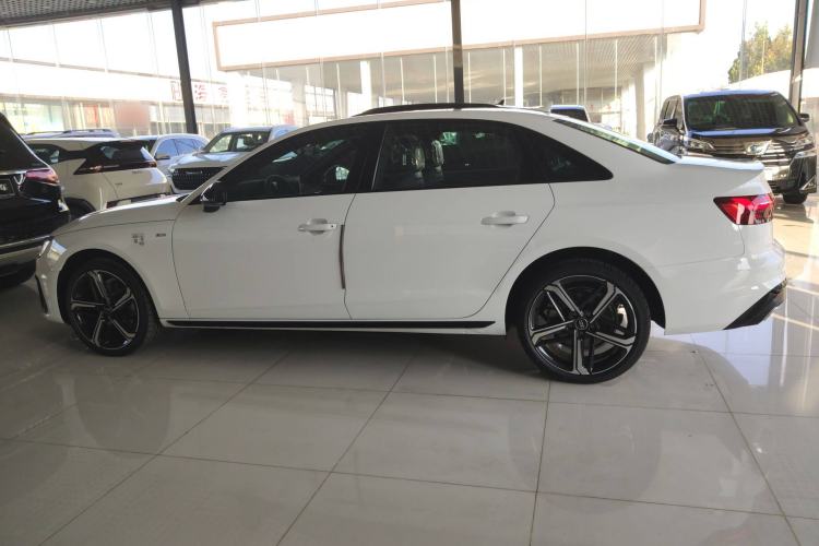 Used Audi A4L 2024 40 TFSI Luxury Dynamic Edition Left Side
