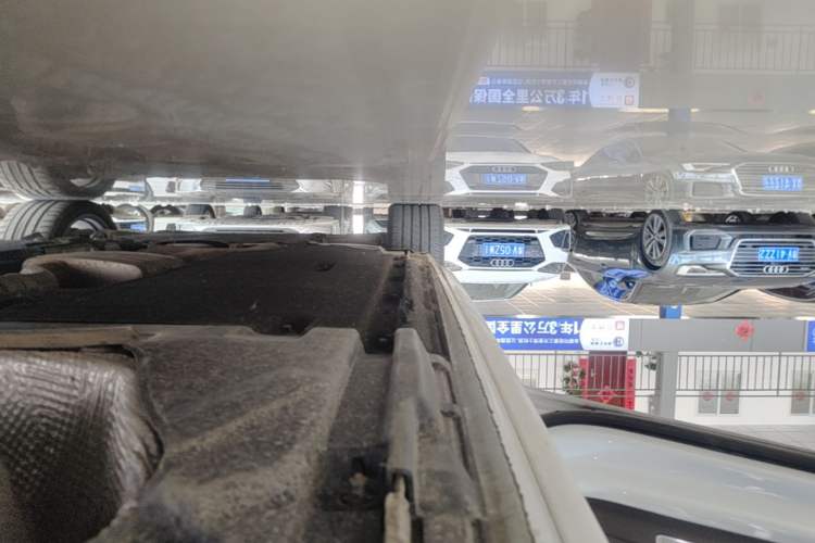 Used Audi A4L 2024 40 TFSI Fashion Dynamic Model Left Side Sill