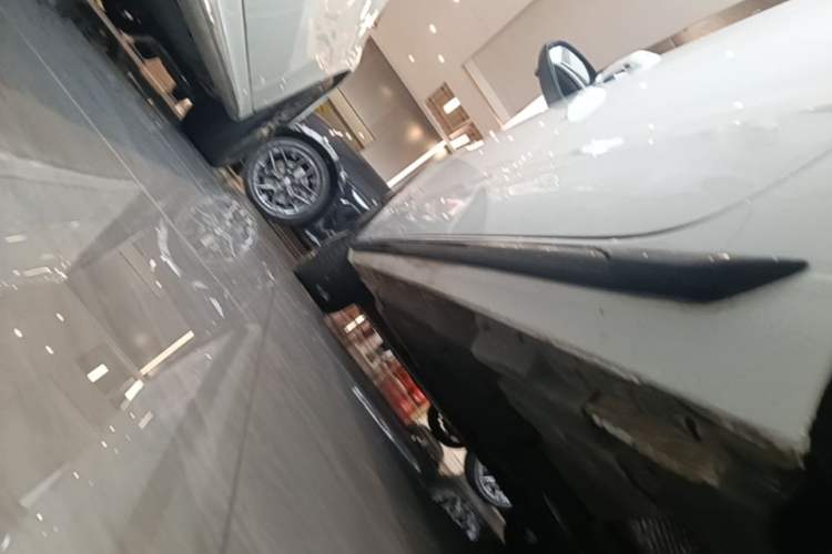 Used Audi A4L 2024 40 TFSI Luxury Dynamic Edition Left Side Sill