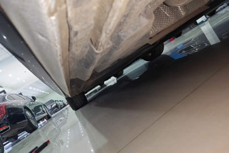 Used Audi A4L 2024 40 TFSI Luxury Dynamic Edition Left Side Sill