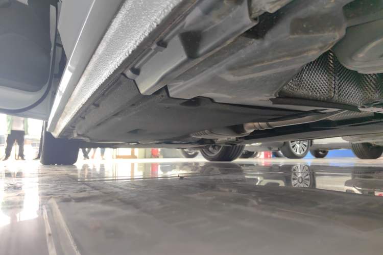Used Audi A4L 2024 40 TFSI Fashion Dynamic Model Left Side Sill