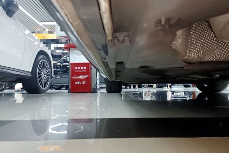 Used Audi A4L 2024 40 TFSI Luxury Dynamic Edition Left Side Sill