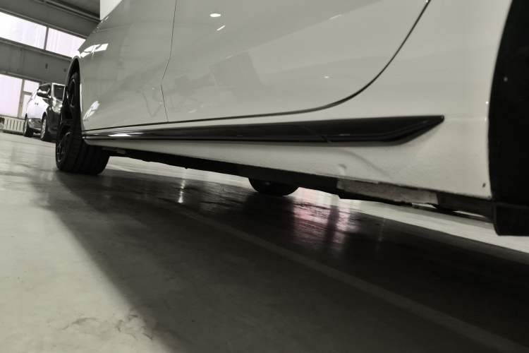 Used Audi A4L 2024 40 TFSI Luxury Dynamic Edition Left Side Sill