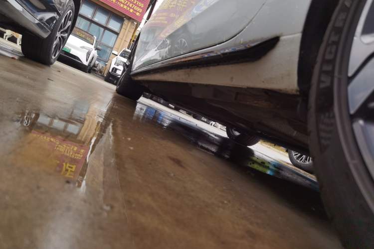 Used Audi A4L 2024 40 TFSI Luxury Dynamic Edition Left Side Sill
