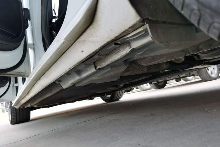Used Audi A4L 2024 40 TFSI Fashion Dynamic Model Left Side Sill