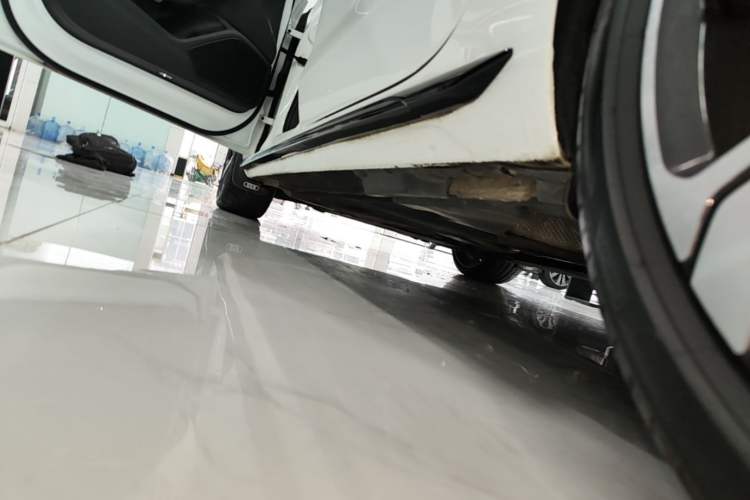 Used Audi A4L 2024 40 TFSI Luxury Dynamic Edition Left Side Sill