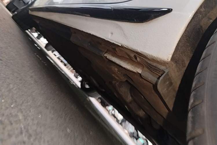 Used Audi A4L 2024 40 TFSI Luxury Dynamic Edition Left Side Sill