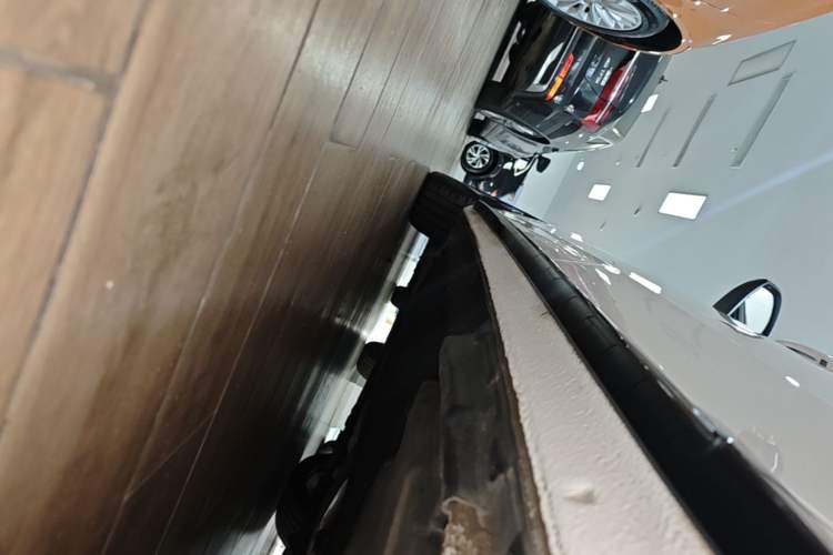Used Audi A4L 2024 40 TFSI Luxury Dynamic Edition Left Side Sill