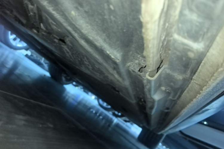 Used Audi A4L 2024 40 TFSI Luxury Dynamic Edition Left Side Sill