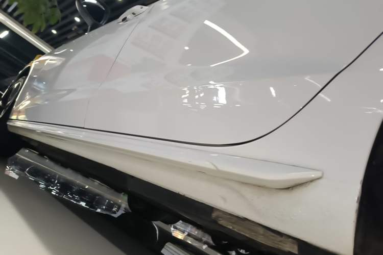 Used Audi A4L 2024 40 TFSI Fashion Dynamic Model Left Side Sill