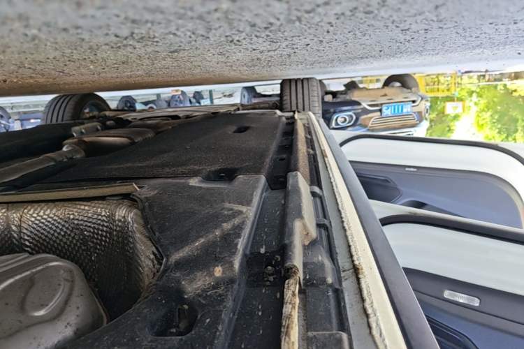Used Audi A4L 2024 40 TFSI Luxury Dynamic Edition Left Side Sill