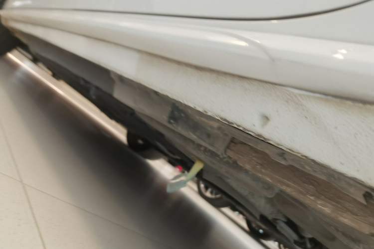 Used Audi A4L 2024 40 TFSI Fashion Dynamic Model Left Side Sill