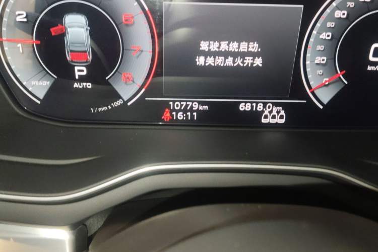 Used Audi A4L 2024 40 TFSI Fashion Dynamic Model Odometer Close Up