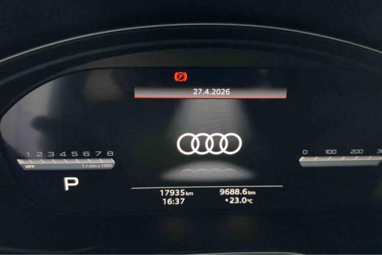 Used Audi A4L 2024 40 TFSI Luxury Dynamic Edition Odometer Close Up