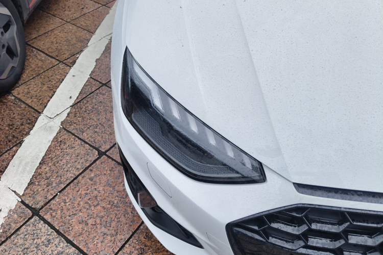 Used Audi A4L 2024 40 TFSI Luxury Dynamic Edition (Starry Night Version) Right Front Headlight