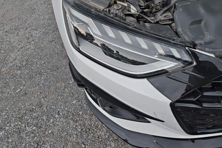 Used Audi A4L 2024 40 TFSI Luxury Dynamic Edition Right Front Headlight