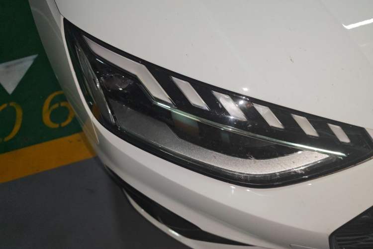 Used Audi A4L 2024 40 TFSI Luxury Dynamic Edition Right Front Headlight