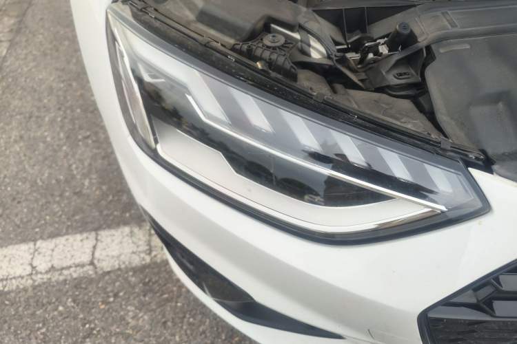 Used Audi A4L 2024 40 TFSI Luxury Dynamic Edition Right Front Headlight