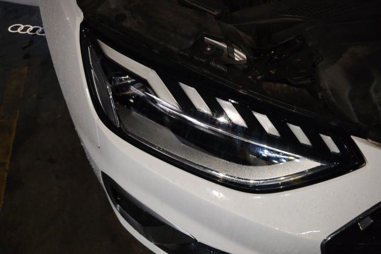 Used Audi A4L 2024 40 TFSI Fashion Dynamic Model Right Front Headlight