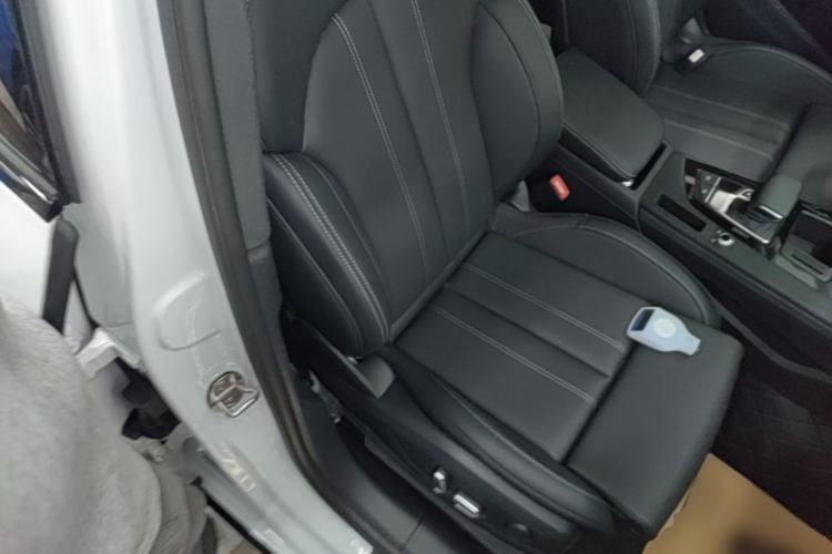 Used Audi A4L 2024 40 TFSI Luxury Dynamic Edition Right Front Seat