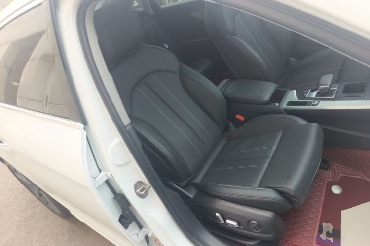 Used Audi A4L 2024 40 TFSI Fashion Dynamic Model Right Front Seat