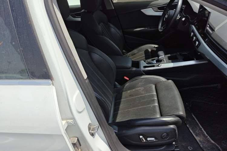 Used Audi A4L 2024 40 TFSI Fashion Dynamic Model Right Front Seat