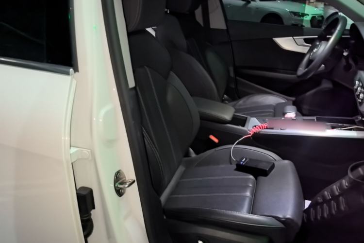 Used Audi A4L 2024 40 TFSI Fashion Dynamic Model Right Front Seat
