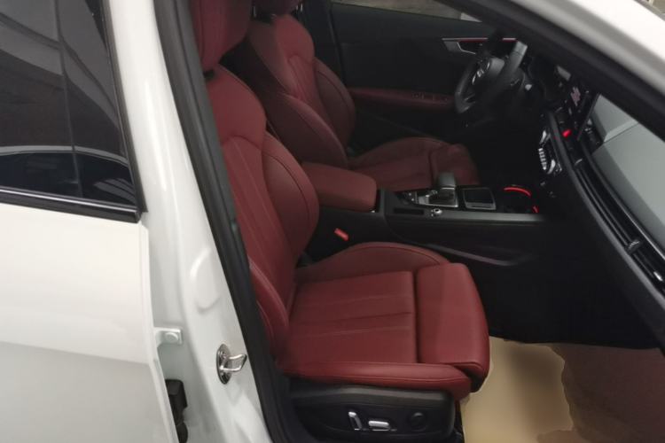 Used Audi A4L 2024 40 TFSI Luxury Dynamic Edition Right Front Seat